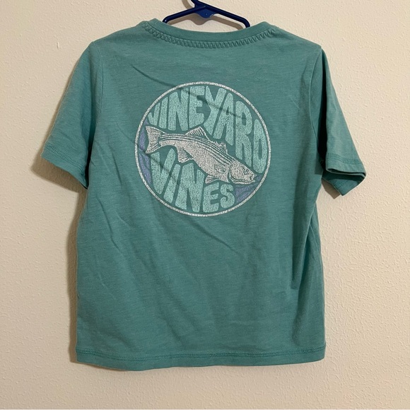 Vineyard Vines Boys Teal Fish Graphic Tee Size 5 - Picture 1 of 3